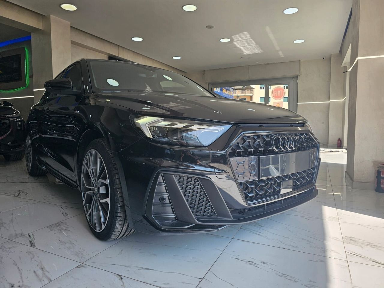 Audi NUOVA AUDI A1 SPORTBACK S-LINE BLACK LINE 25 TFS imagem 3