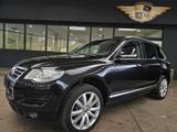 Volkswagen Touareg V6 TDI Individual LEDER/AHK/Spur/VOLL - Volkswagen Touareg Individual mit Diesel-Antrieb