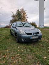 Renault Clio - gebrauchte Renault Clio aus dem Jahr 2005