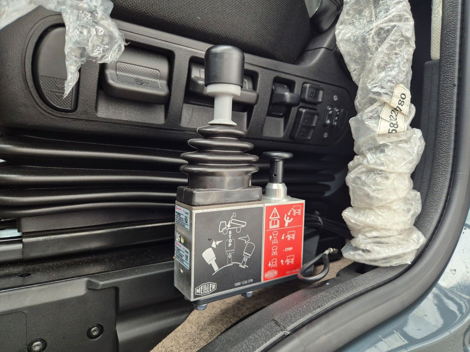 Fahrzeugabbildung Iveco AS360X58Z HR ON+ 8x4 Meiller Bordmatic AHK