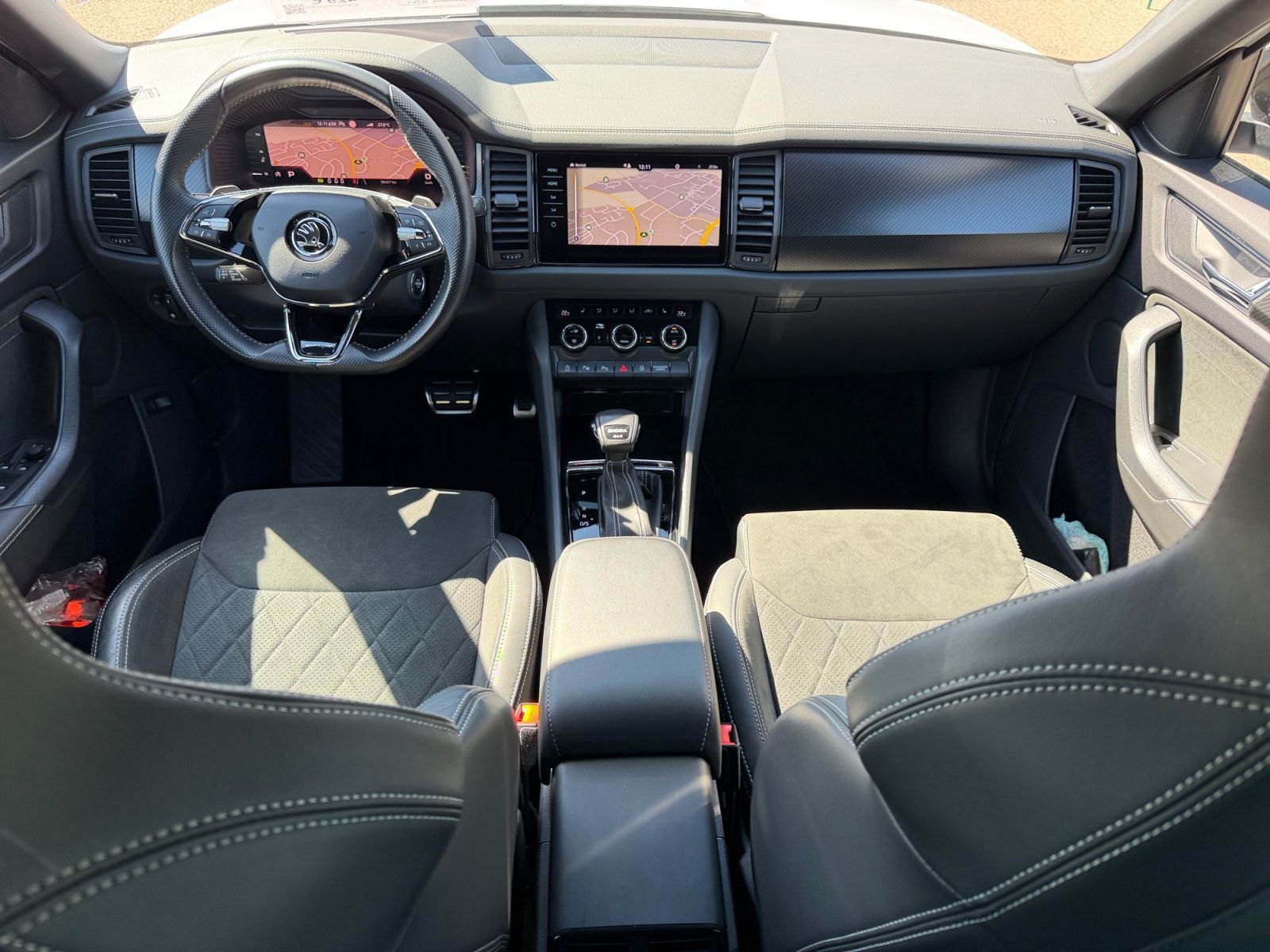Skoda Kodiaq 2.0TDI Sportline 4x4 DSG Navi AHK LED Sta foto 11