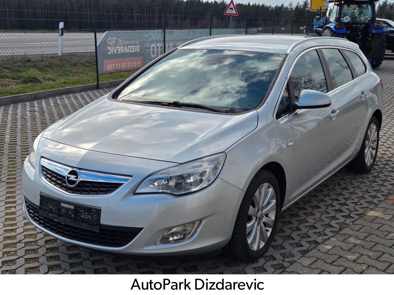 Opel Astra J Sports Tourer Innovation