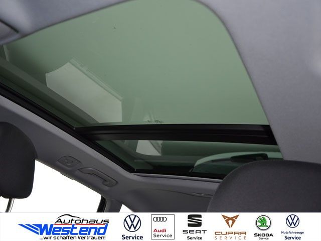 Fahrzeugabbildung Audi A4 Avant S line 35 TDI 120kW S tr. Pano Navi LED