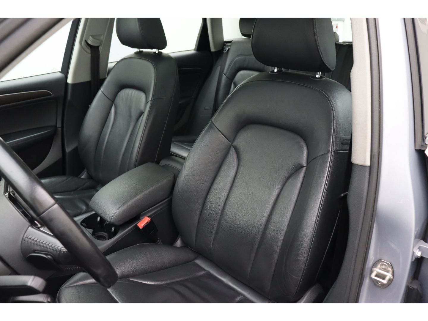 Fahrzeugabbildung Audi Q5 2.0 TDI 140 kW quattro Pano Sound Memory