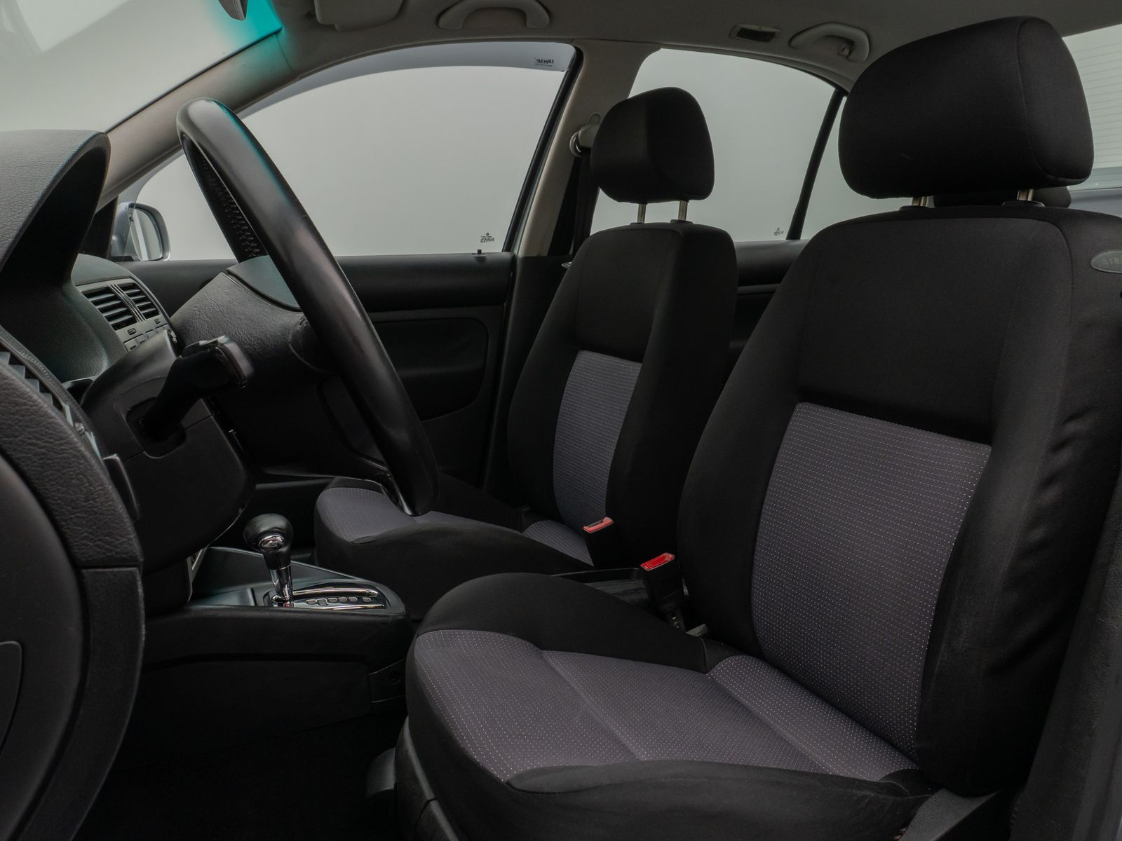 Fahrzeugabbildung Volkswagen Bora 1.6 Automat Special Lim. Klimaautomatik AHK