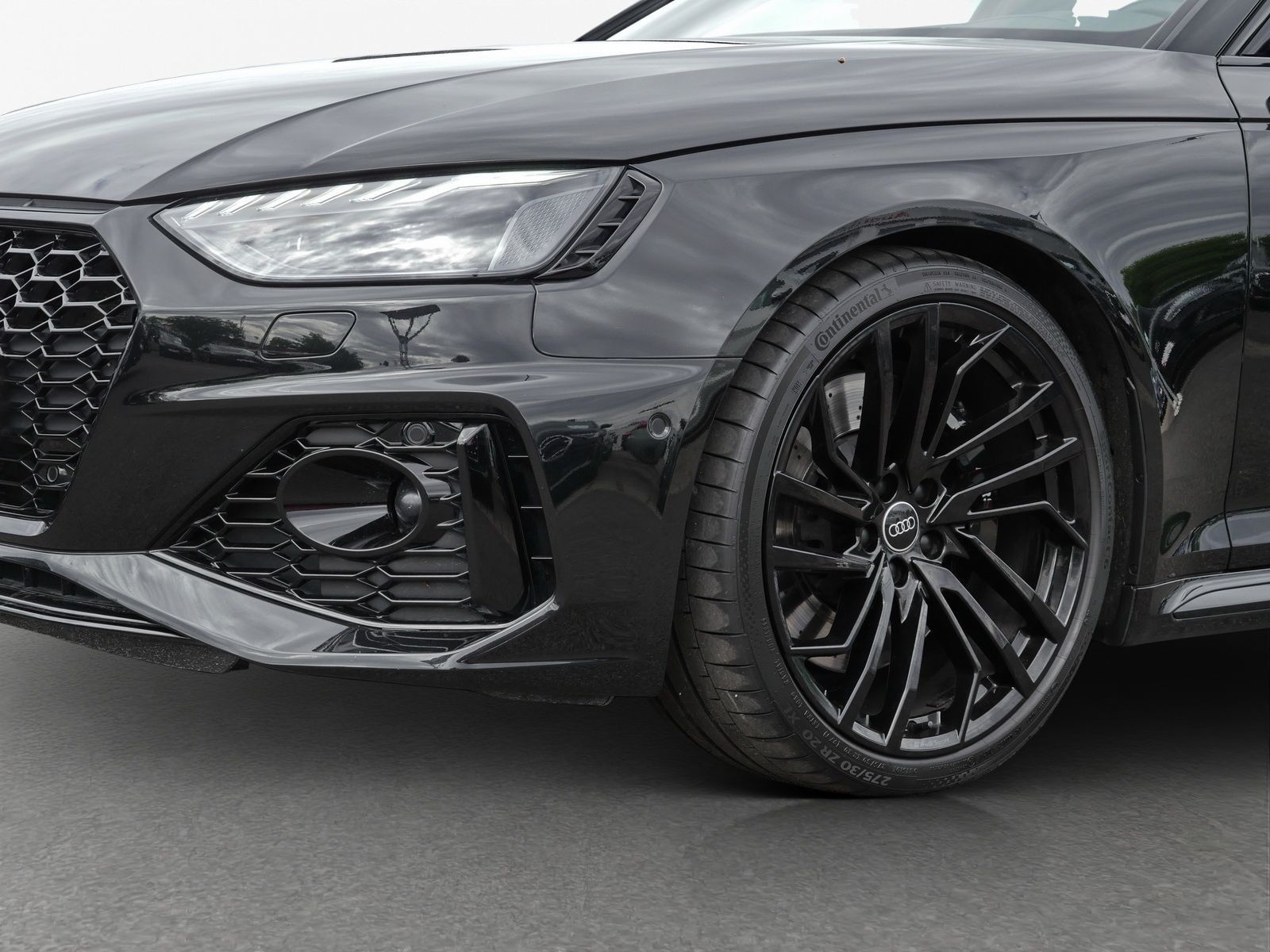 Audi RS4 - Bild 13