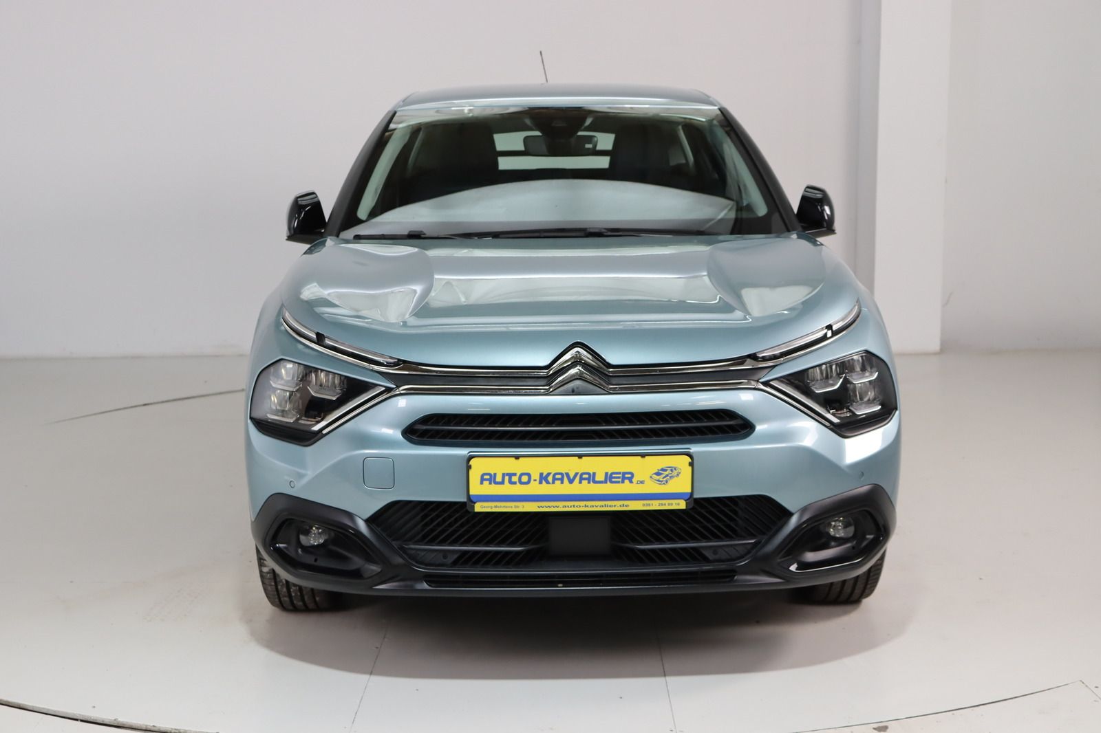 Fahrzeugabbildung Citroën C4 1.2i Feel Pack * LED * Navi * LRHZ *