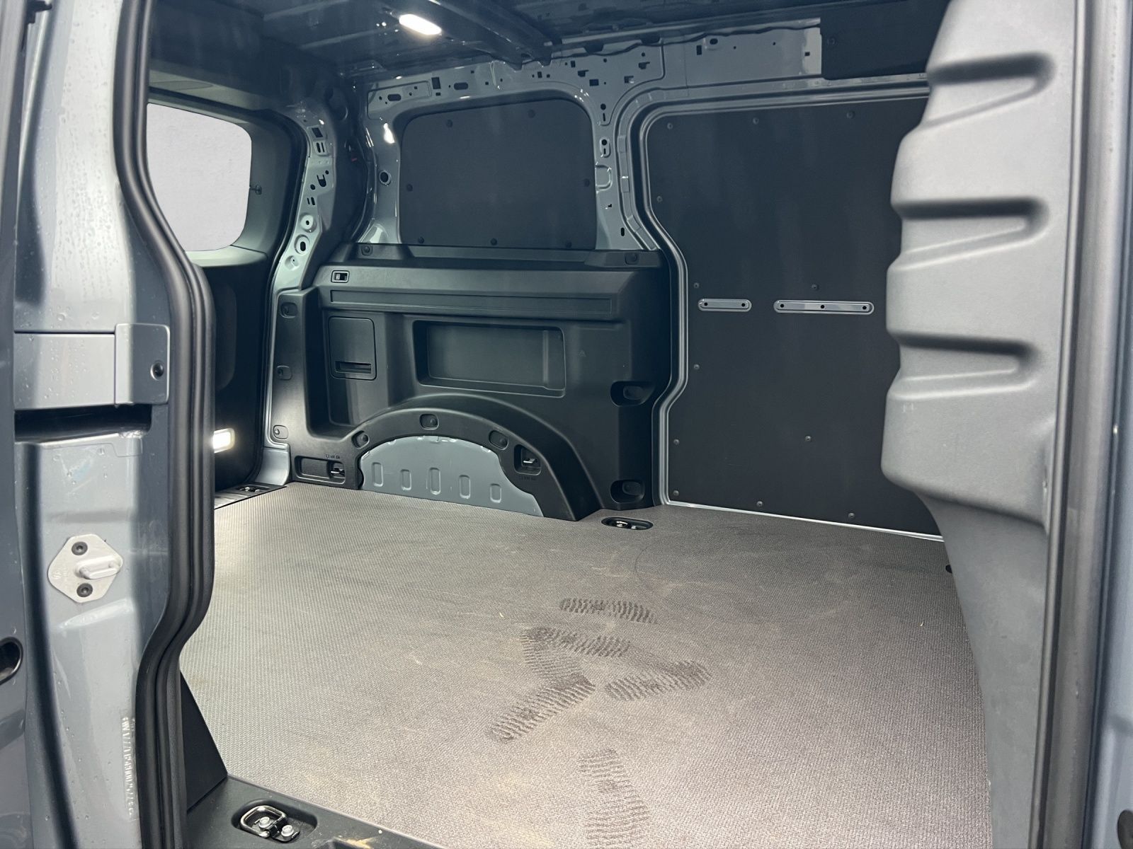 ID.Buzz Cargo 150 kW (204 PS) Heckantrieb 1-Gang