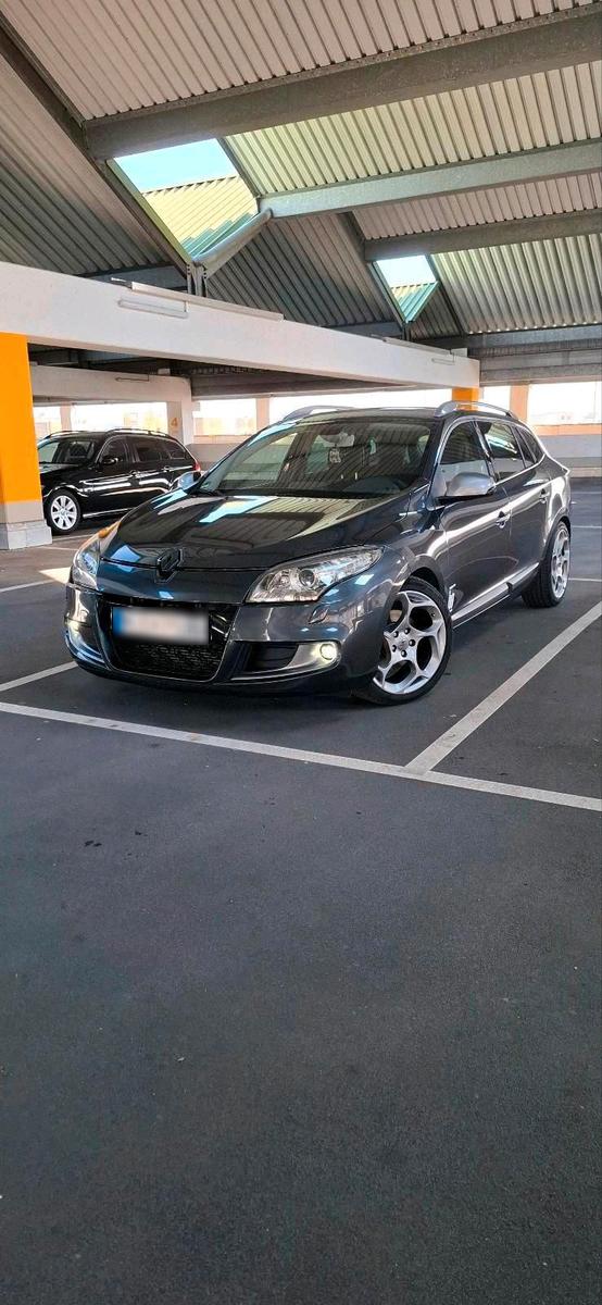 Renault Megane 2012 — photo 8