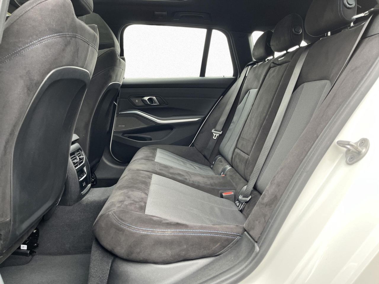 BMW 330 - Bild 18