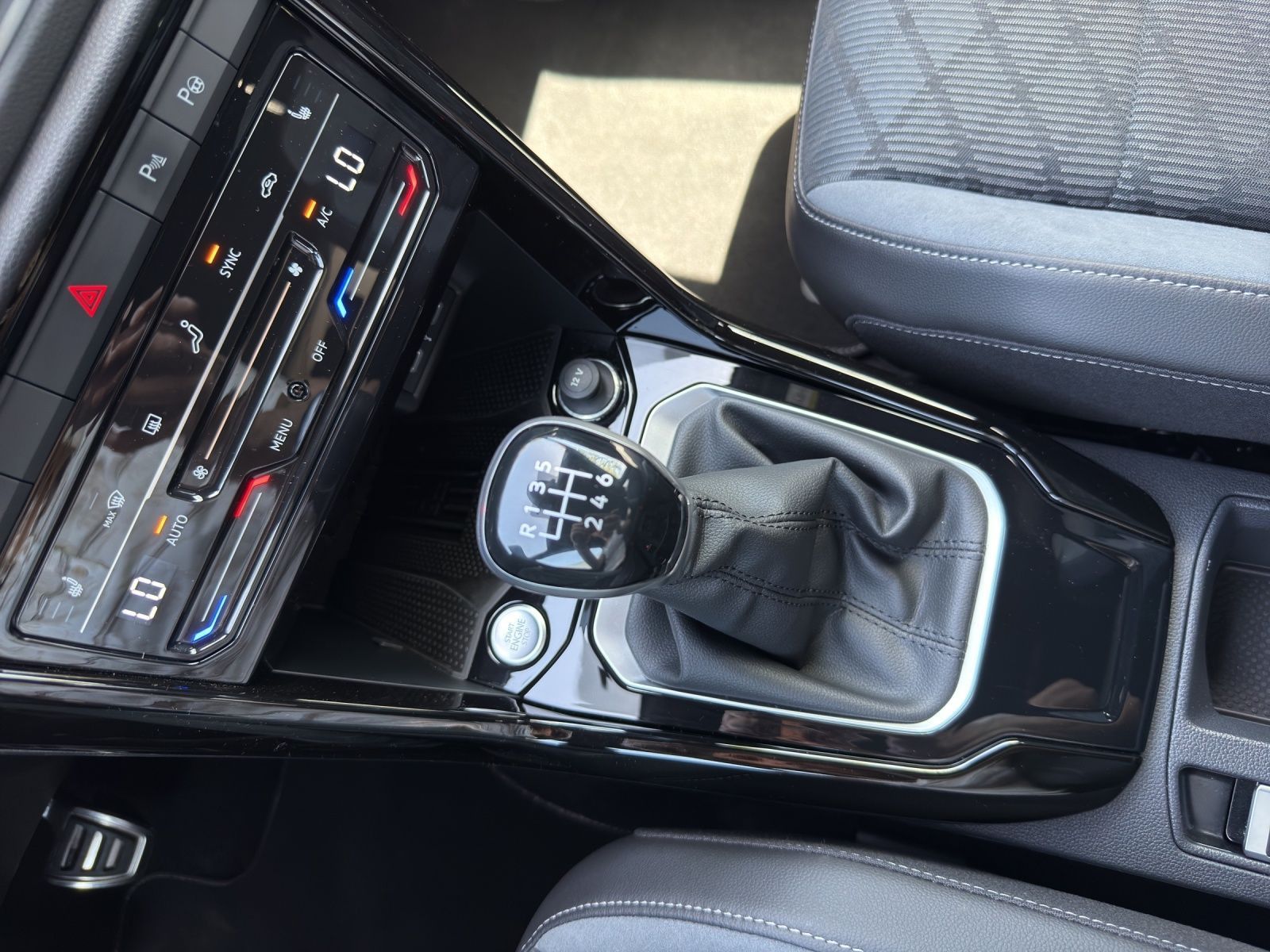 Volkswagen T-Roc - Bild 12