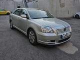Toyota Avensis  T25 2.0 Benzin  Automatik - Toyota Avensis T25 mit Benzin-Antrieb