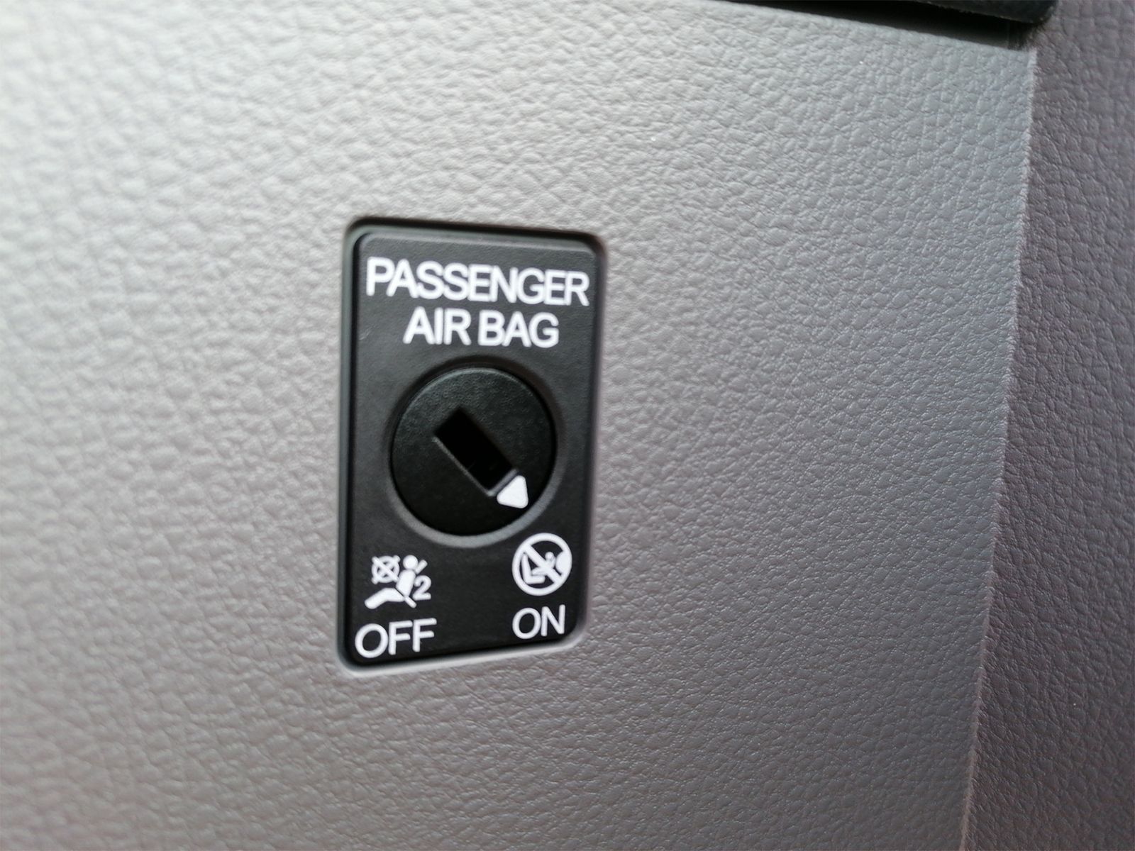 T6.1 Kombi 2.0 TDI DSG LED+NAVI+ACC+PDC+