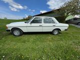 Mercedes-Benz 200  W123 Automatic Benziner  - Mercedes-Benz 200: W123