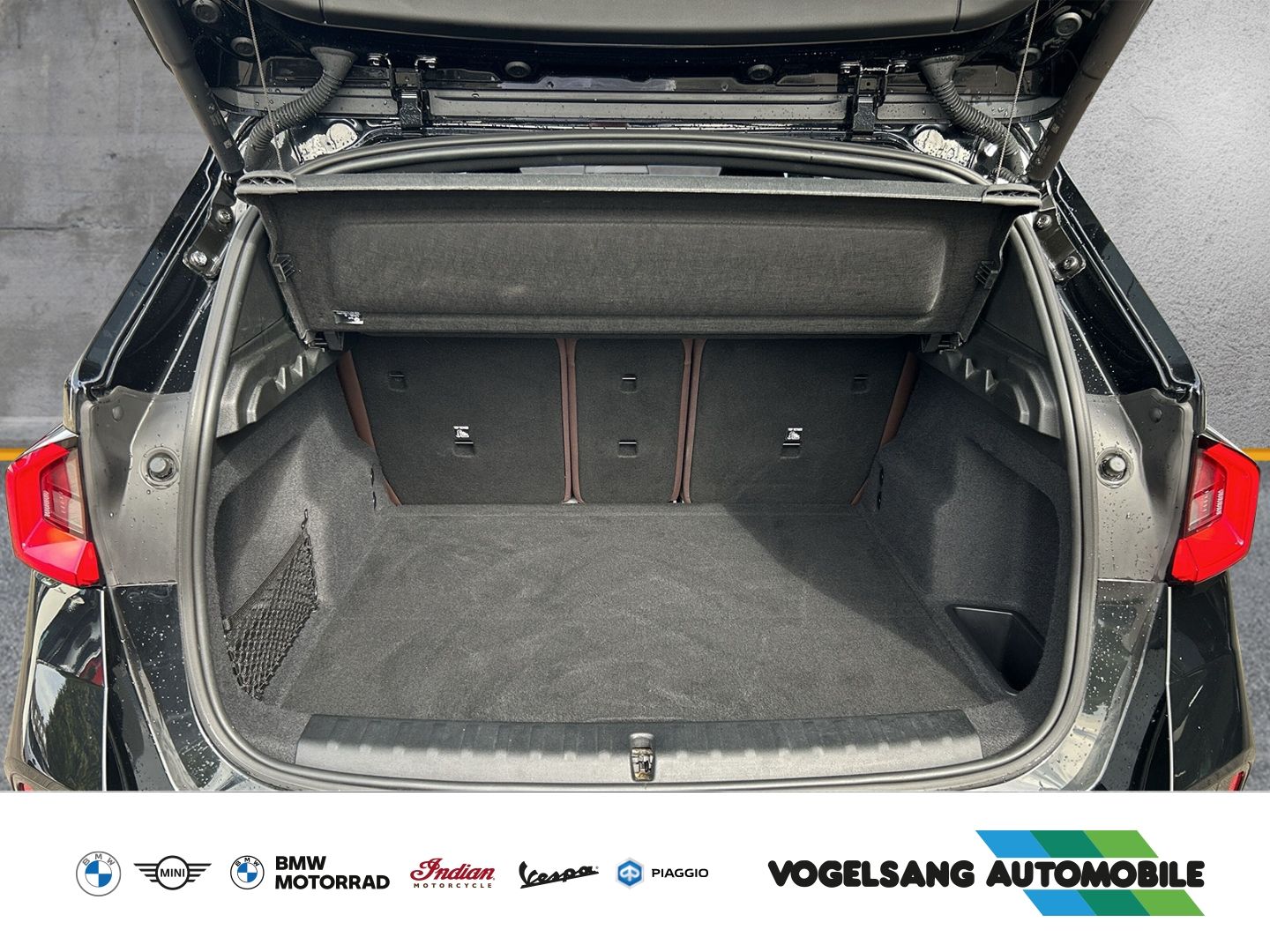 Fahrzeugabbildung BMW X1 xDrive23iA,M Sport,AHK,DrivingAssistentPlus,L