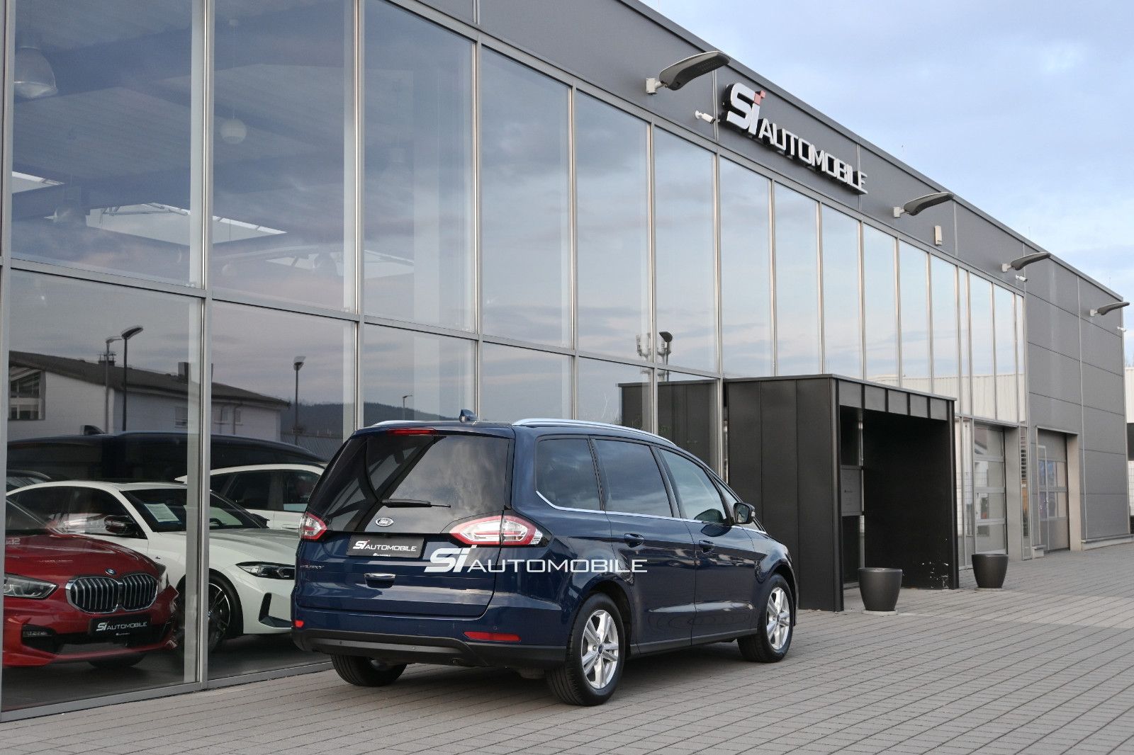 Fahrzeugabbildung Ford Galaxy 2.0 D Titanium Aut. °ACC°AHK°360°EU6d°8FA