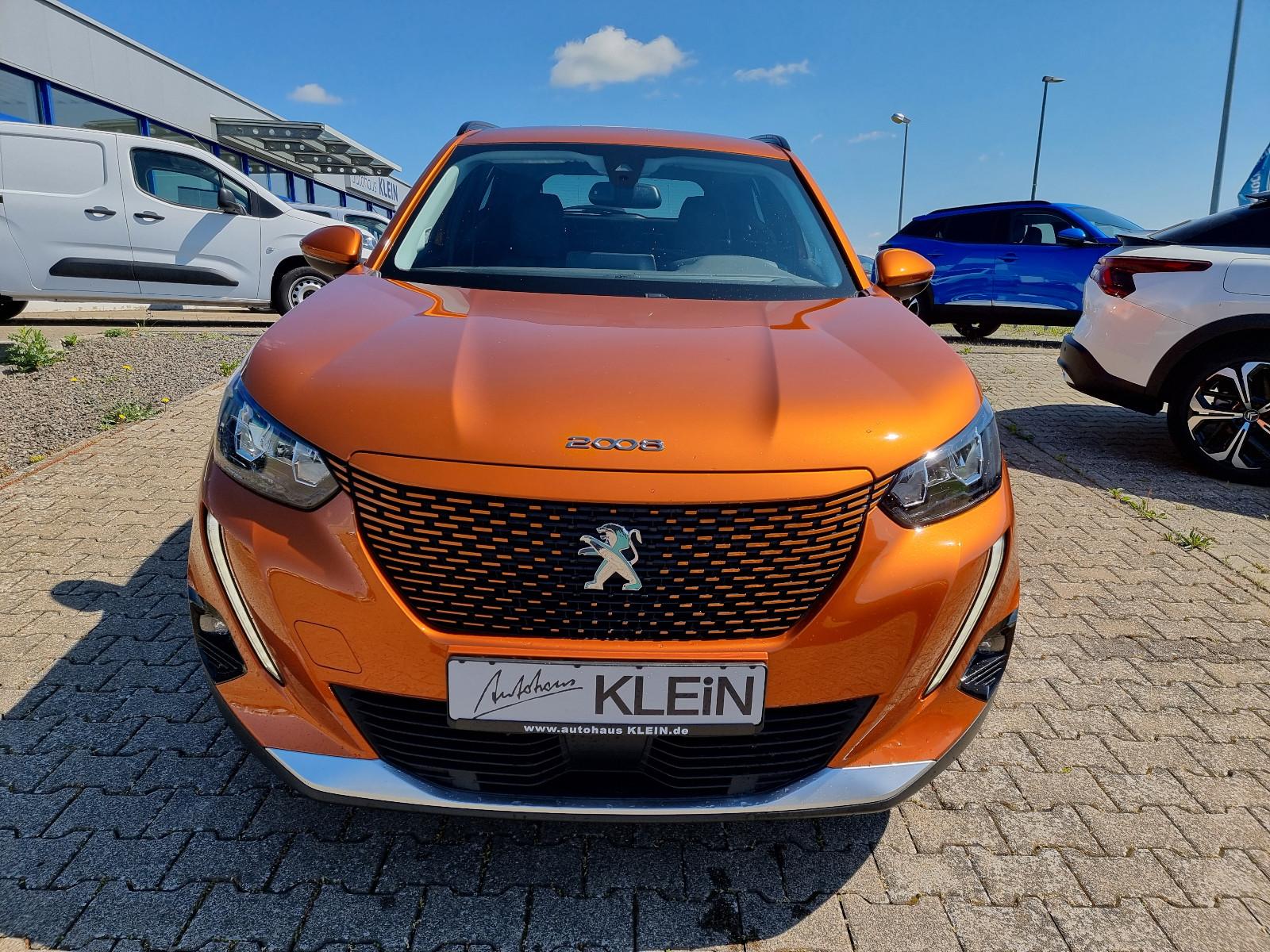 Peugeot e2008 Allure Pack -KLIMA-PDC-KAMERA-CARPLAY-SHZ