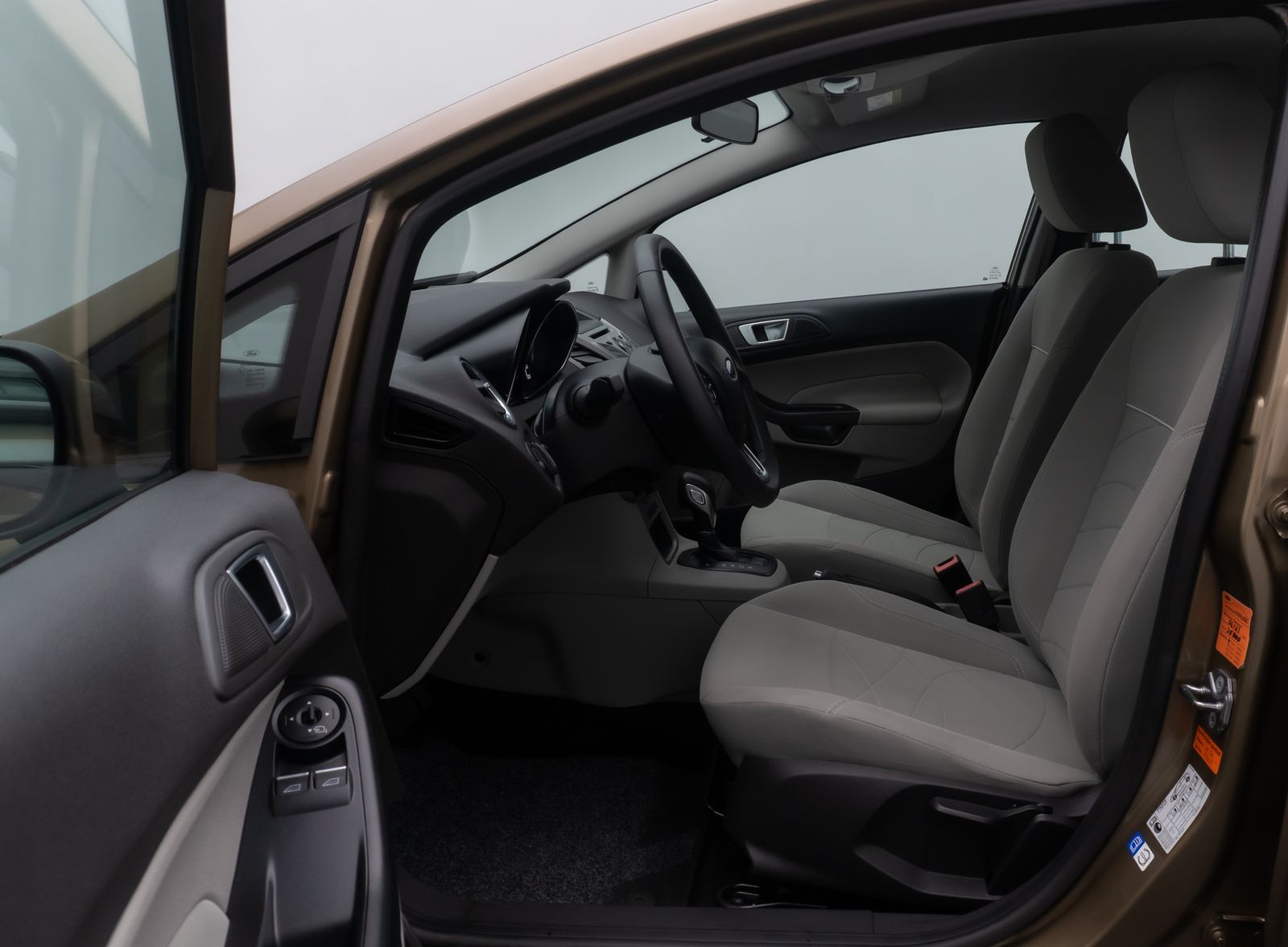 Fahrzeugabbildung Ford Fiesta Trend Aut PDC EasyDriver SoundPaket Stoff