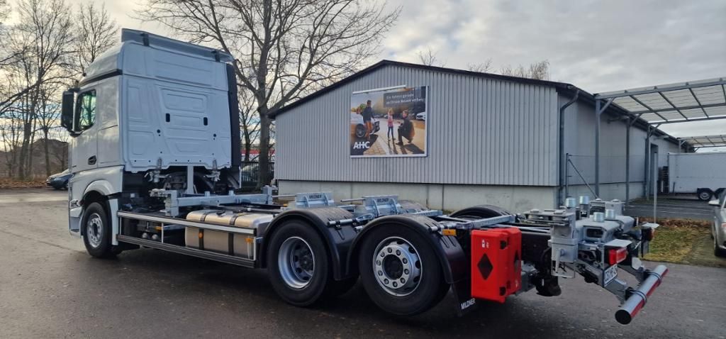 Fahrzeugabbildung Mercedes-Benz Actros 2545 L Wechselbrücke Mildner 1.120-1.320