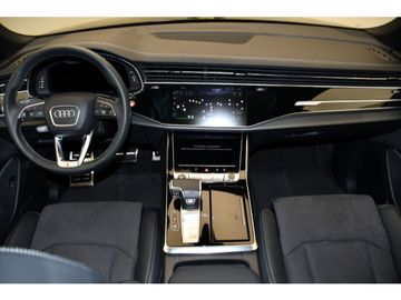 Audi Q8 - 4