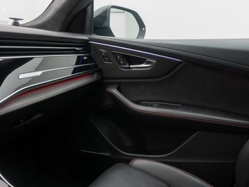 2021 AUDI RSQ8 — миниатюра 32