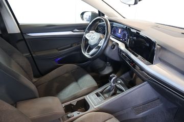 Volkswagen Golf VIII 2.0 TDI Life AID+ACC+CARPLAY+LED+ALU