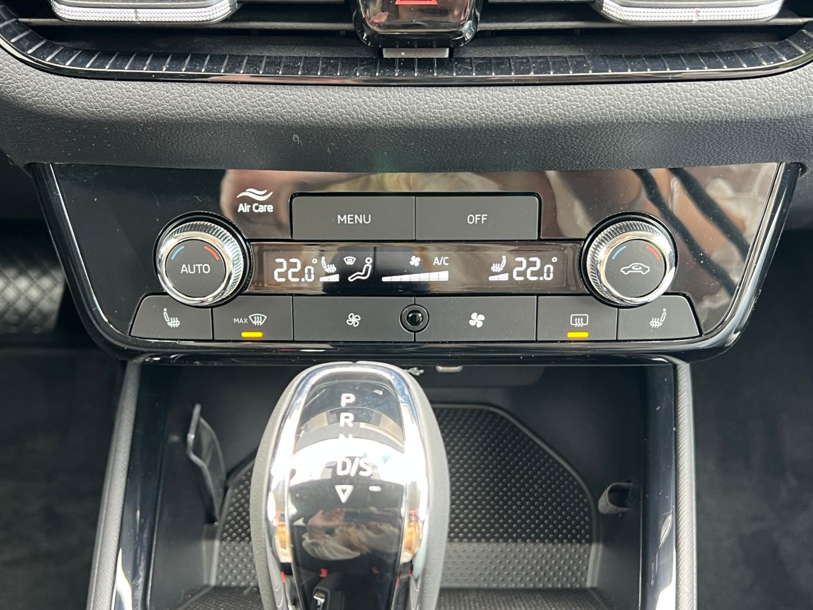 Fahrzeugabbildung SKODA Fabia Selection 1.0 TSI DSG *LED, ACC, 15'-LM*
