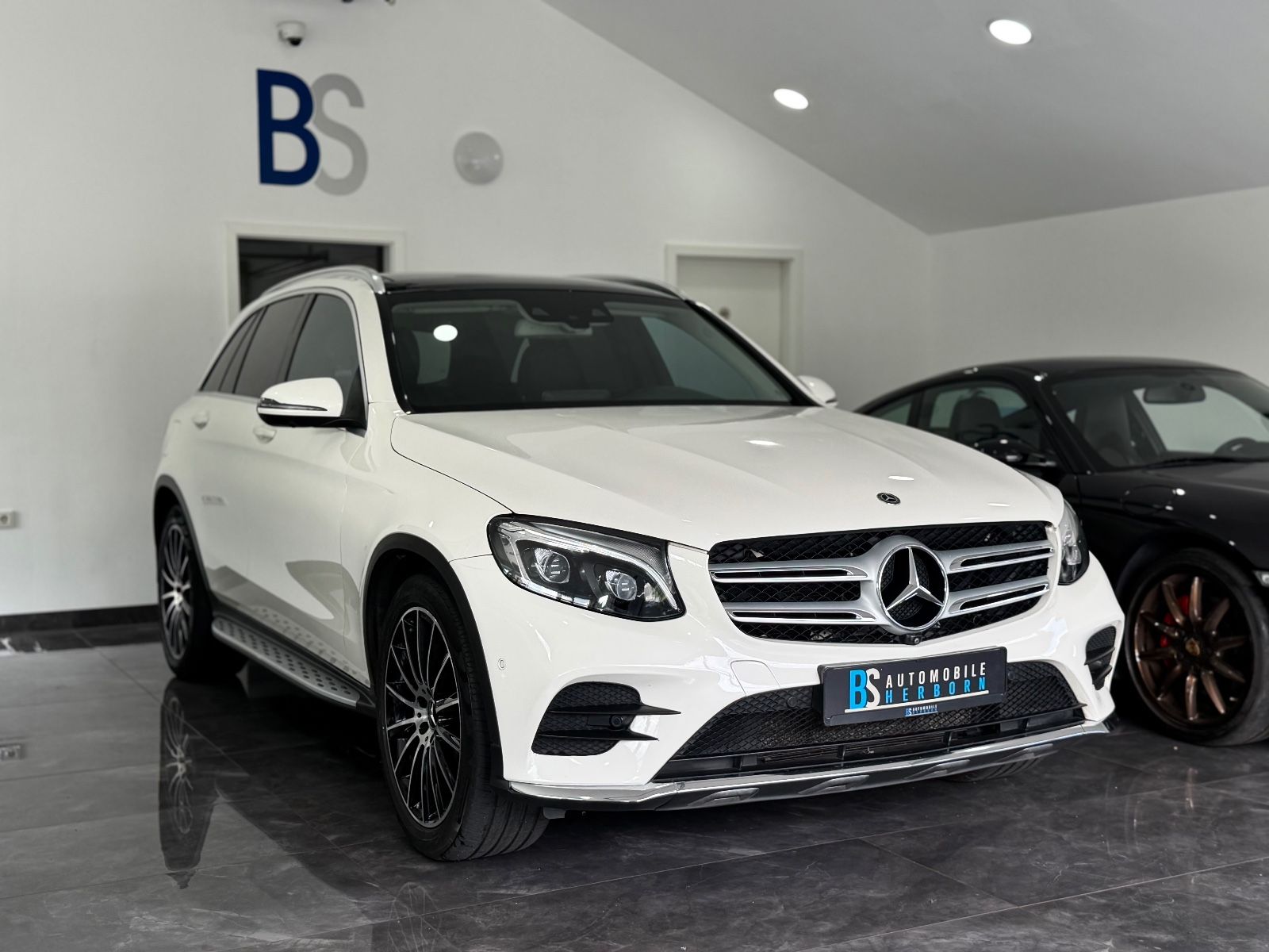 Mercedes-Benz GLC 350d 4Matic AMG-Line 360° Pano AHK Ambiente foto 4