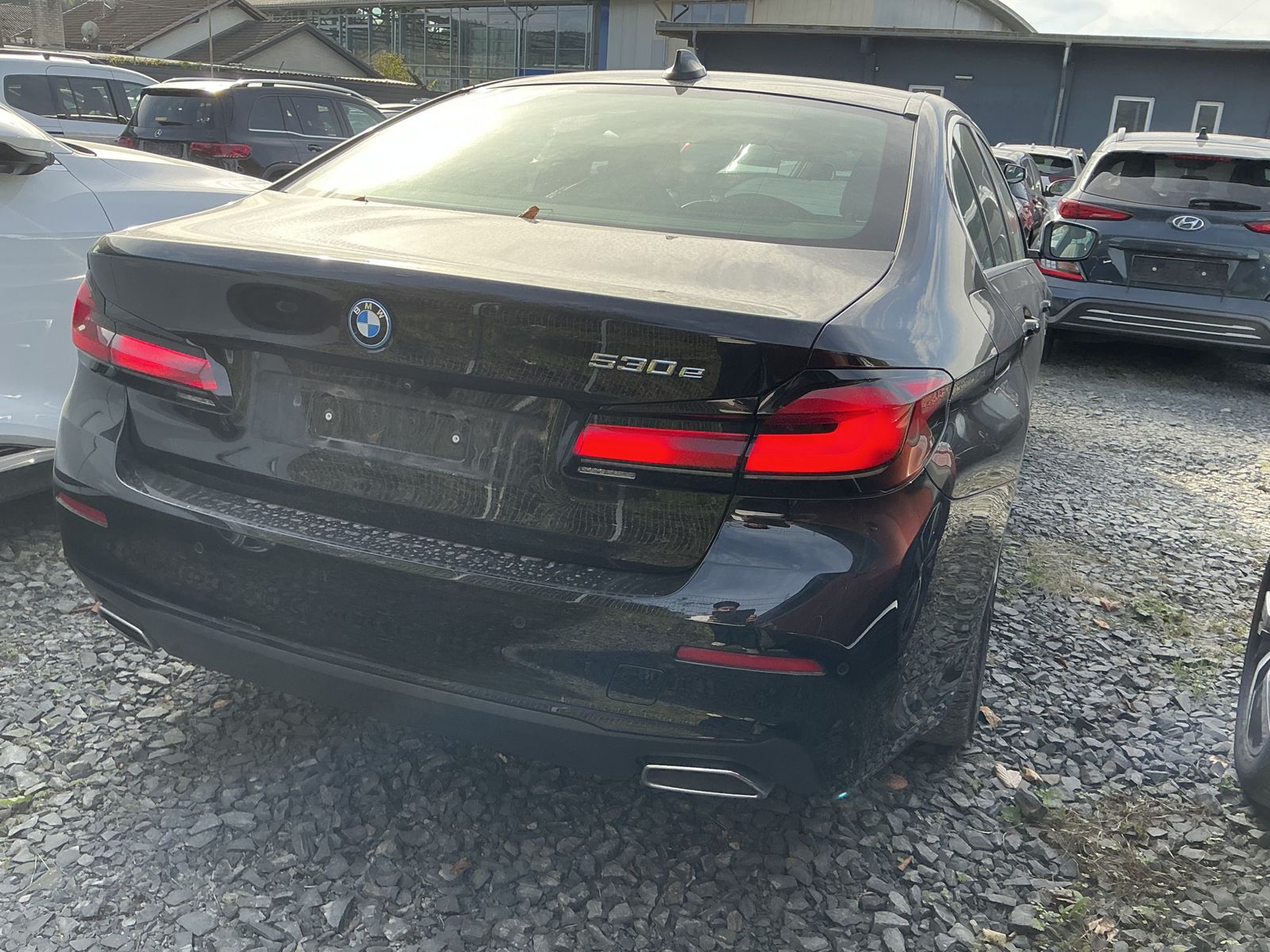 BMW 530 e Leder R.Cam Navi dig.Cockpit SHZ LED DAB  imagem 2