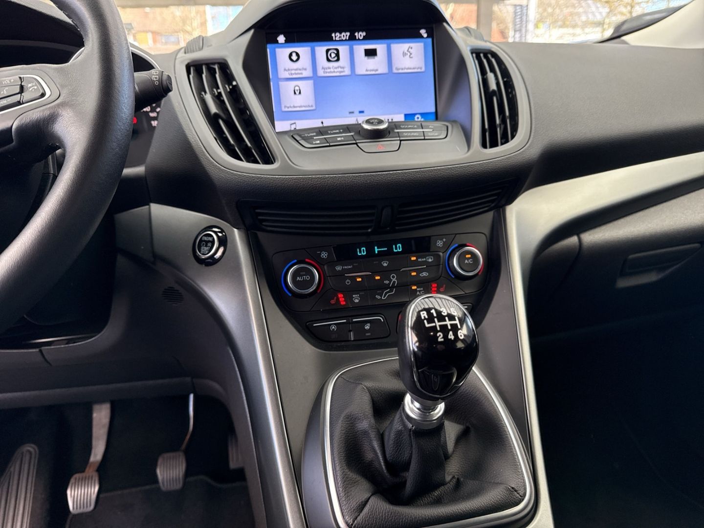 Fahrzeugabbildung Ford Kuga Cool & Connect PPS v+h Winterpaket