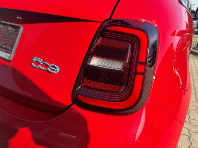 Fiat 500e Red *Apple Car Play *Tempomat