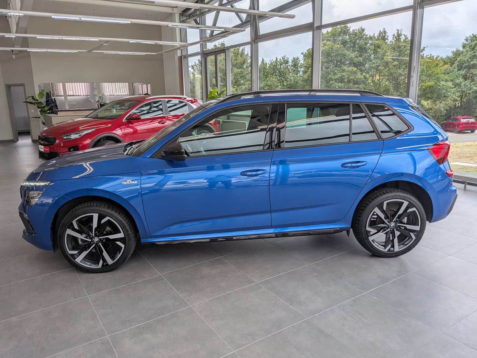 Fahrzeugabbildung SKODA Kamiq 1.5 TSI DSG Monte Carlo Pano Matrix 5J.GAR