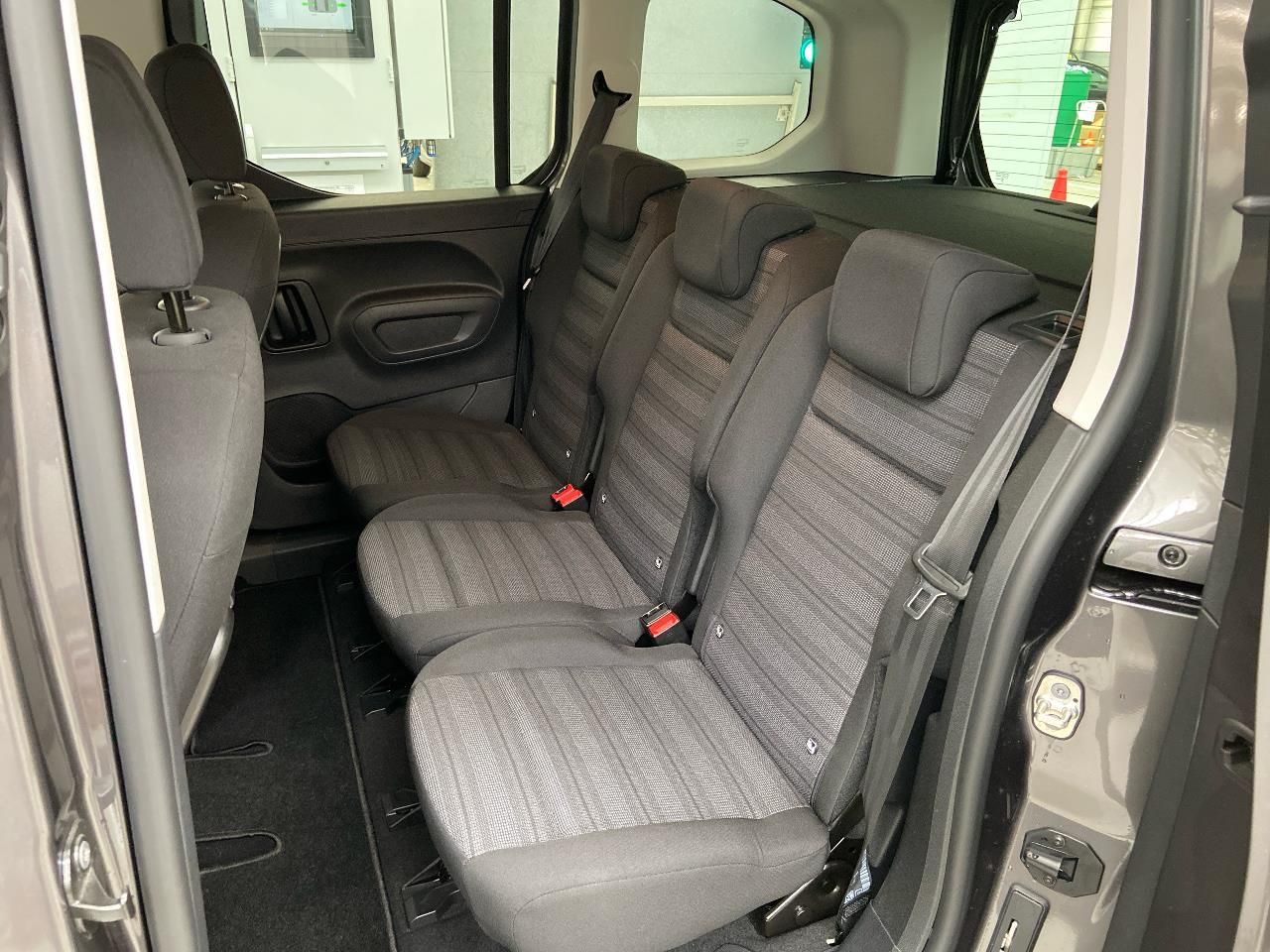 Fahrzeugabbildung Opel Combo E Life Ultimate elektr. AT// KlimaAT, PDC,