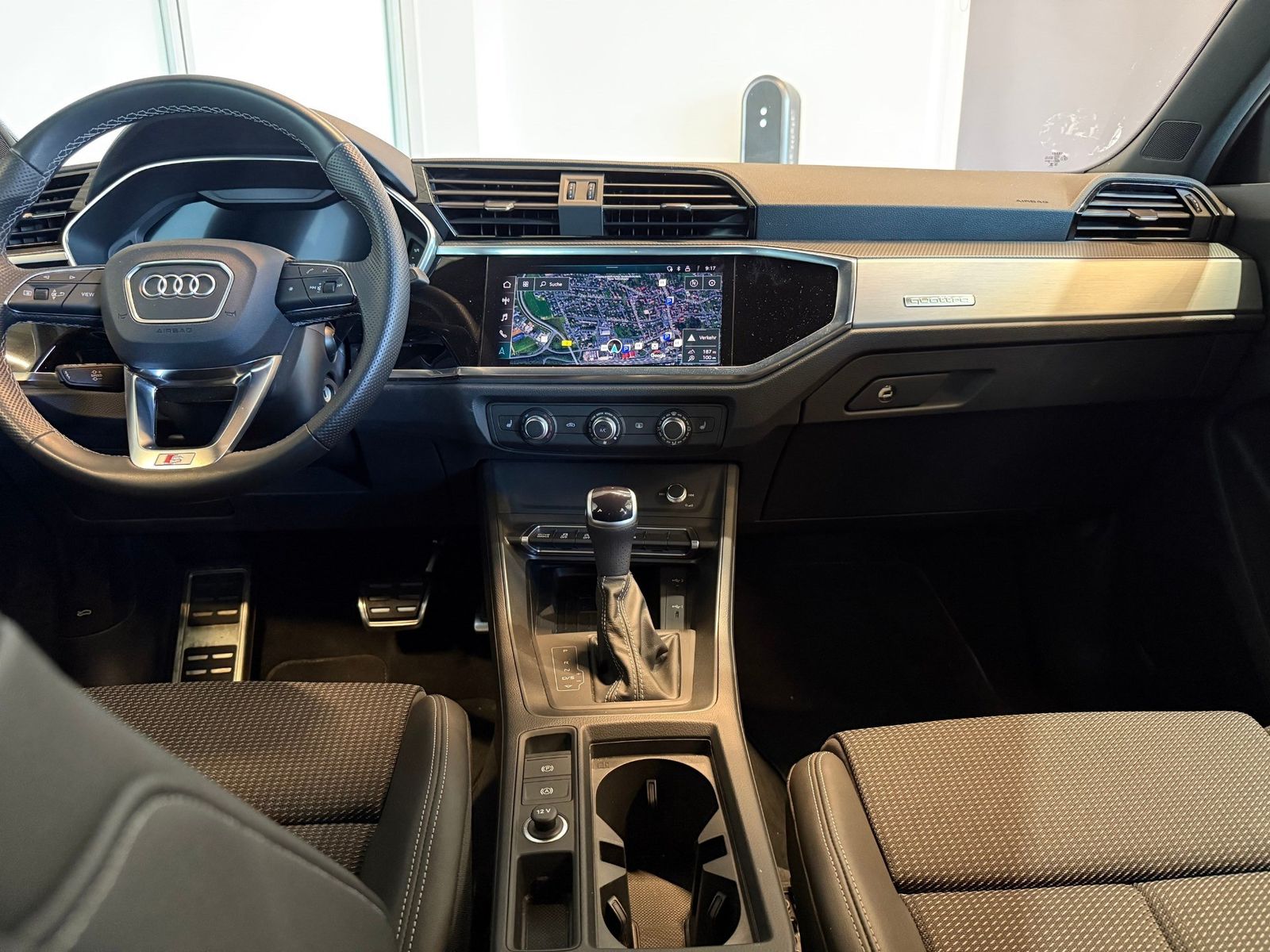 Audi Q3 Sportback S-Line 2.0 TFSI Quattro GRA, Navi,  foto 13