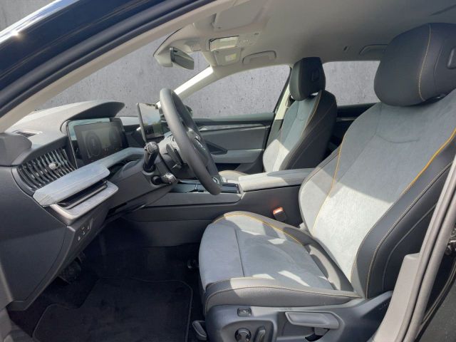 Superb Combi Selection 2.0 TDI 4x4 DSG/L+S/19