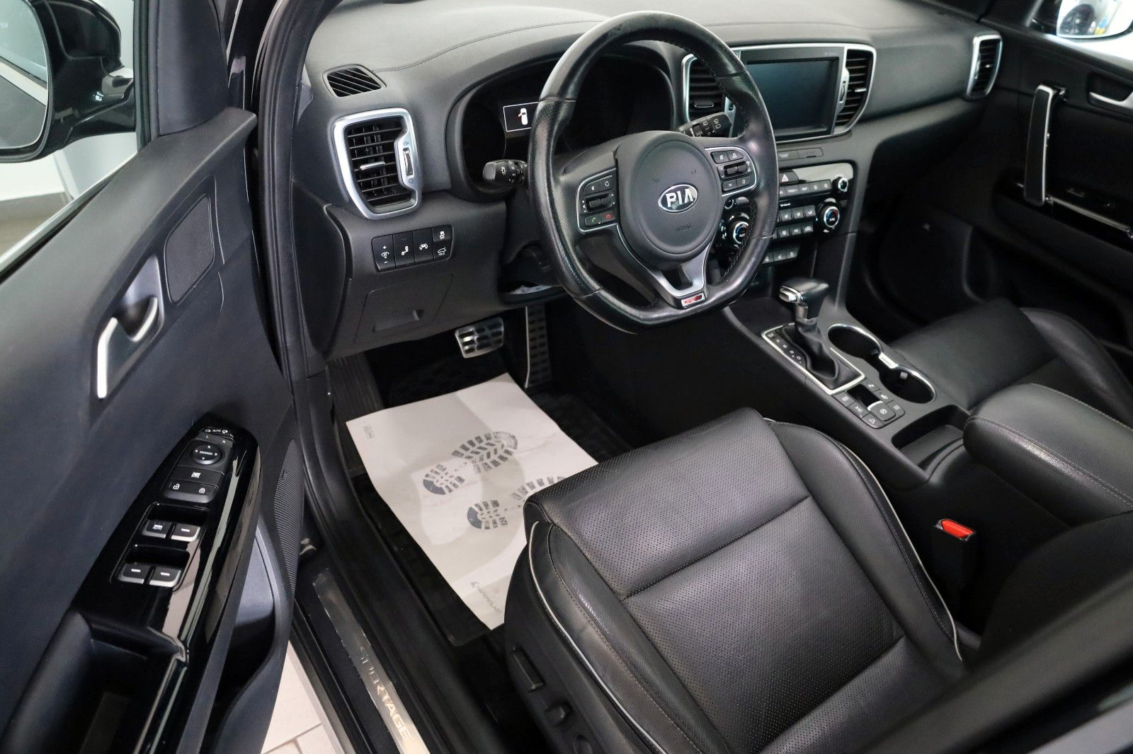 Fahrzeugabbildung Kia Sportage GT-Line 4WD Leder,Panorama,Kamera,JBL