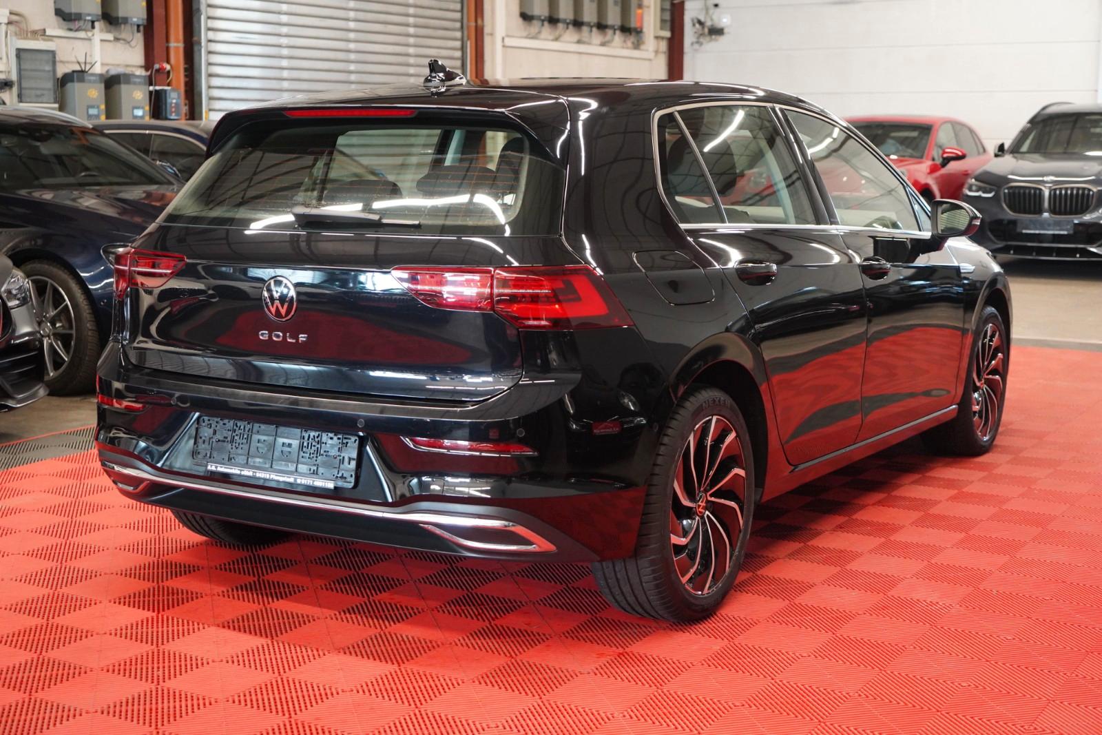 Volkswagen Golf 8 1.5 TSI Lim.  IQ. Light 1.Hand*LED*ACC*