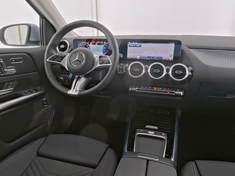 Fahrzeugabbildung Mercedes-Benz B 200 Progressive*AHK*Distro*Totwink*360*Memory*