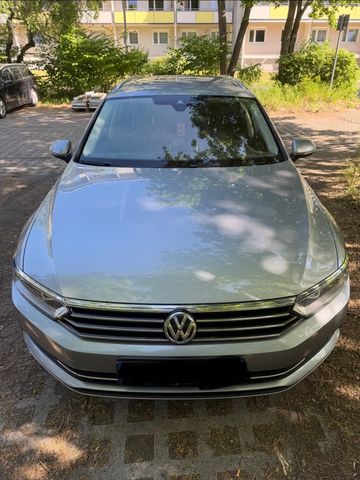 VW Passat Variant 2.0 TDI SCR 140kW DSG Highlin...