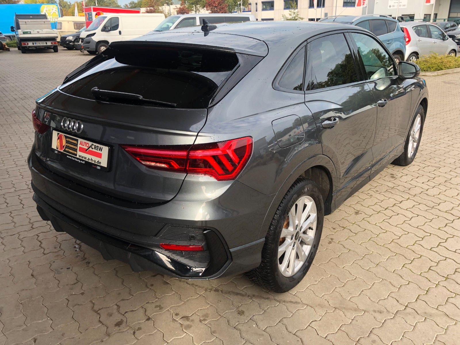 Fahrzeugabbildung Audi Q3 Sportback 35 TFSI S line