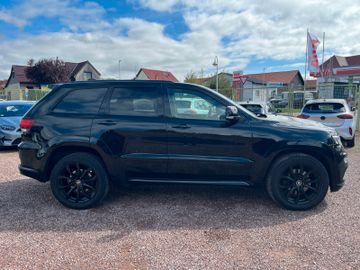 Jeep Grand Cherokee - 8