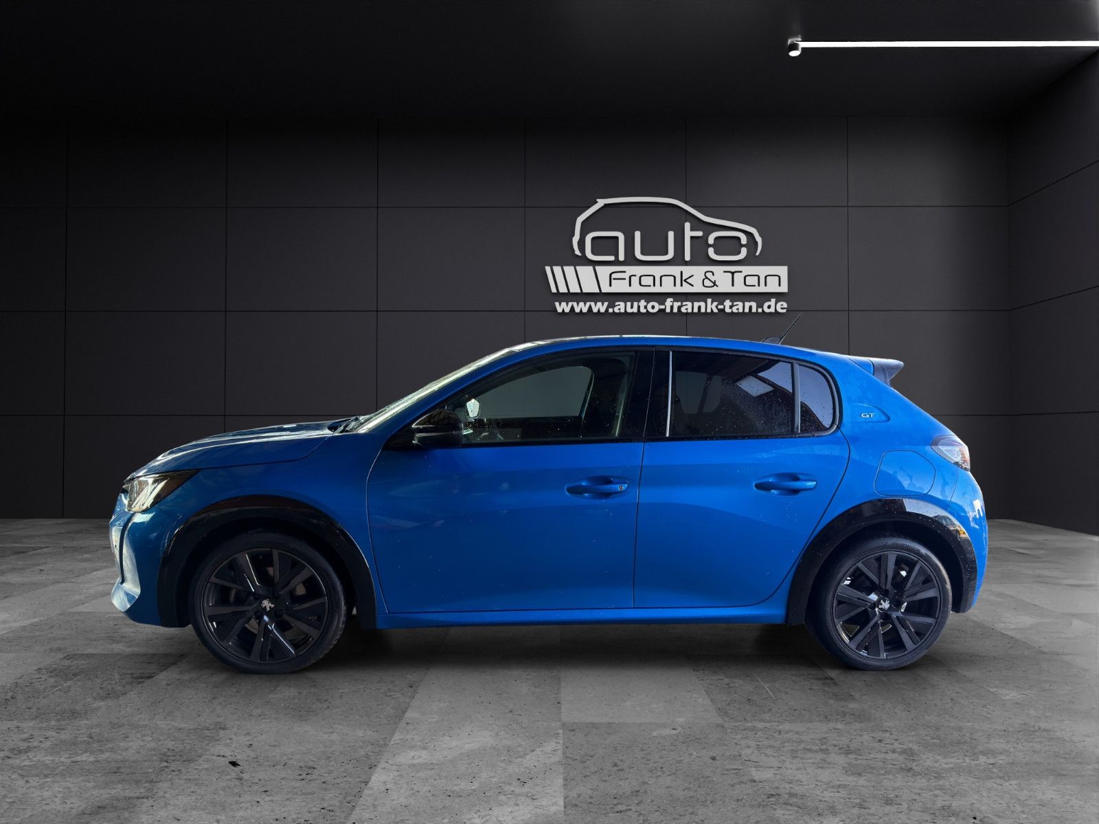 Fahrzeugabbildung Peugeot 208 GT Navi*Shzg*LED*Ambiente*Pano
