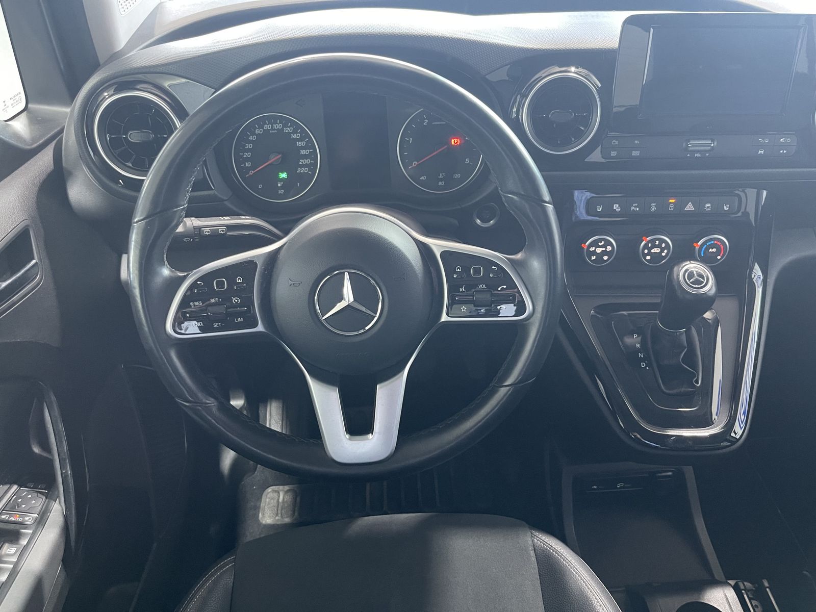 Fahrzeugabbildung Mercedes-Benz T 180 d*Leder*Cam*SHZ*Klima*