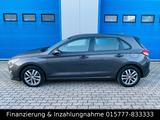 Hyundai i30 Kamera Sitzheizung 8 Fach Lenkradheizung LED - Hyundai i30 mit Benzin-Antrieb: Kleinwagen