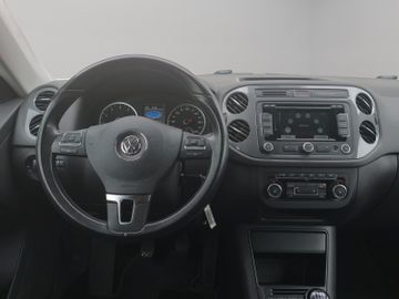 Volkswagen Tiguan - 8