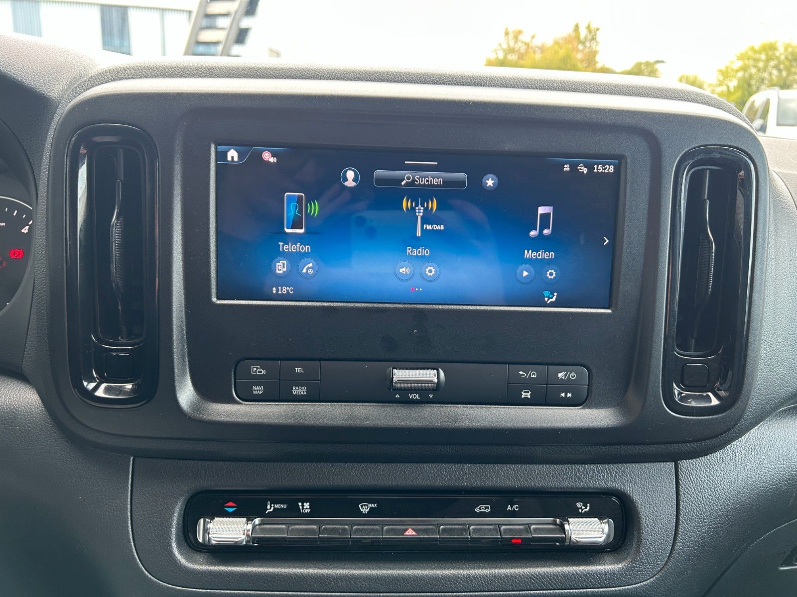 Fahrzeugabbildung Mercedes-Benz Vito 116 CDI 9G Extral Klima Kamera MULTIBEAM