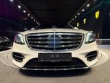 Mercedes-Benz S 400 d 4M L AMG DESIGNO*3D*MAGIC*SKY*PANO*HUD* - Mercedes-Benz: Sk