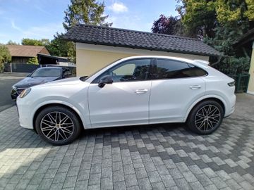Porsche Cayenne - 4