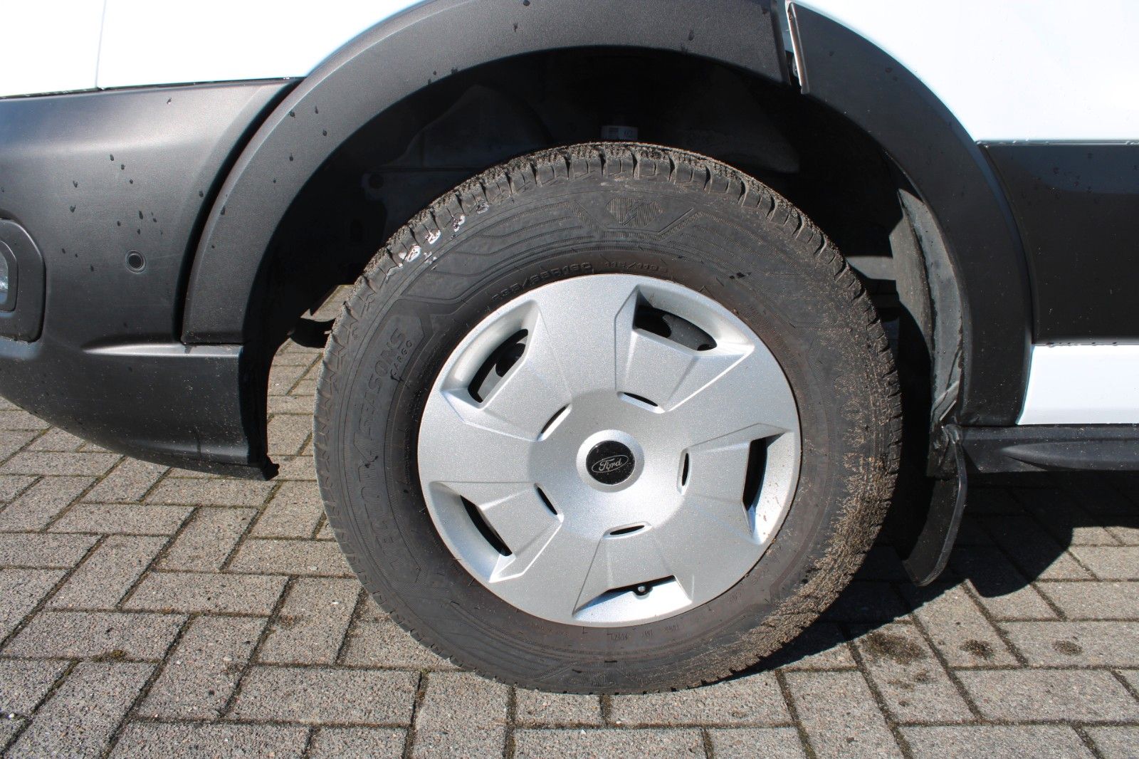 Fahrzeugabbildung Ford Transit L3 H2 TREND AHK NAVI 360° ACC WinterPak