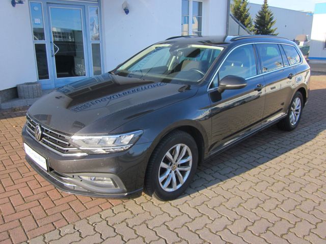 Volkswagen Passat Business+AHK+KAMERA+LED+2xPDC+SHZ+NAVI